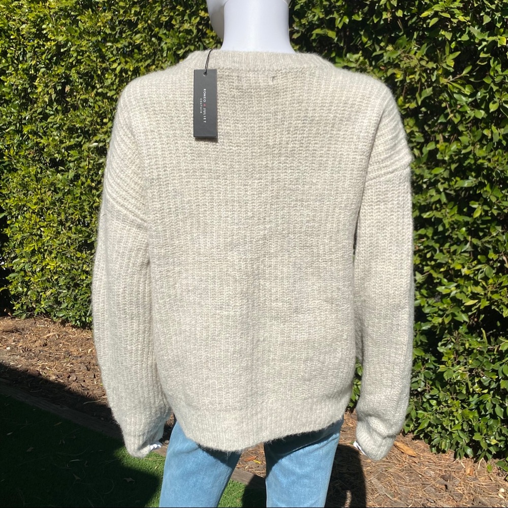 ROMEO + JULIET COUTURE POM SWEATER - Picture 4 of 9